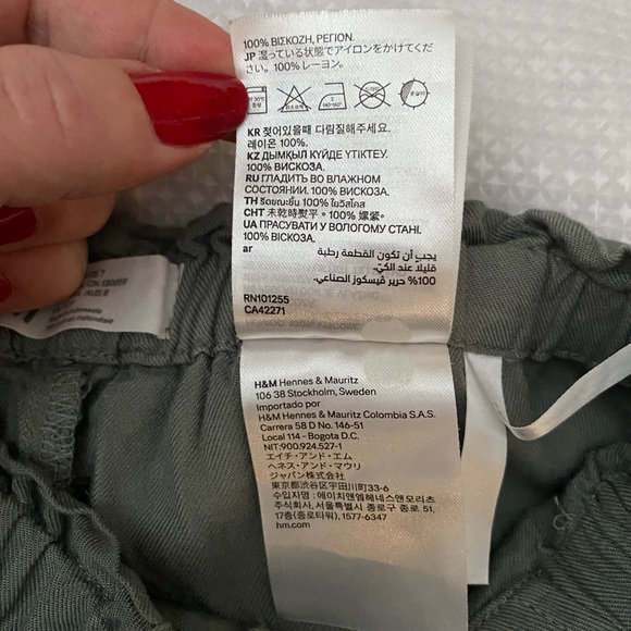 h&m girls utility joggers Size US 7 Color: gasoline/ Khaki green - Picture 8 of 13